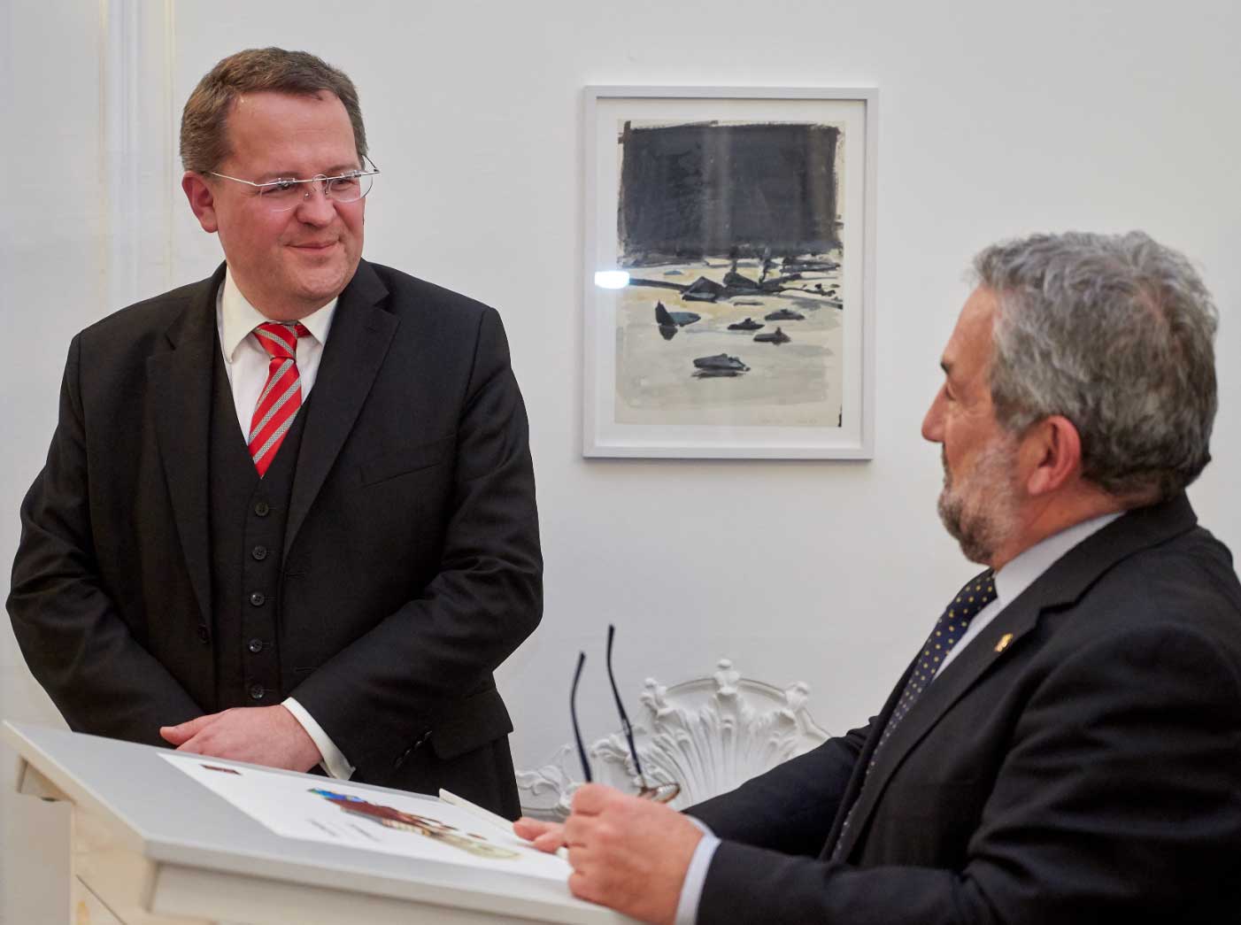 Dr. Manfred Matzinger Leopold mit Paul Turac, Präsident der Schwedischen Handelskammer in Österreich. Foto: swecham.at Dr. Manfred Matzinger Leopold mit Paul Turac, Präsident der Schwedischen Handelskammer in Österreich. Foto: swecham.at