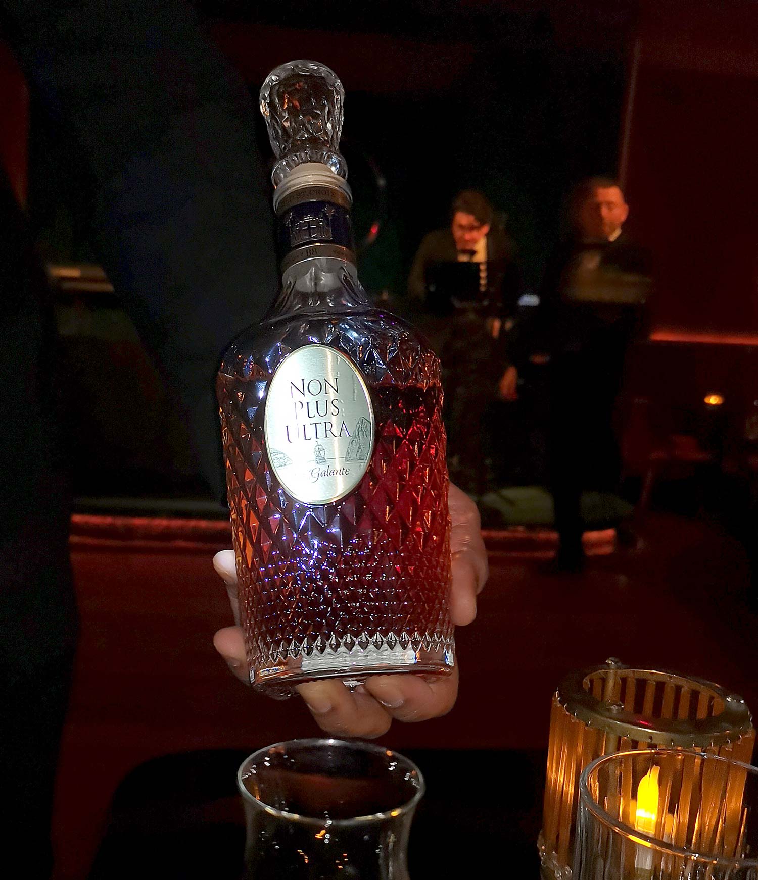 A.H. Riise Verkostung in der EDEN Bar