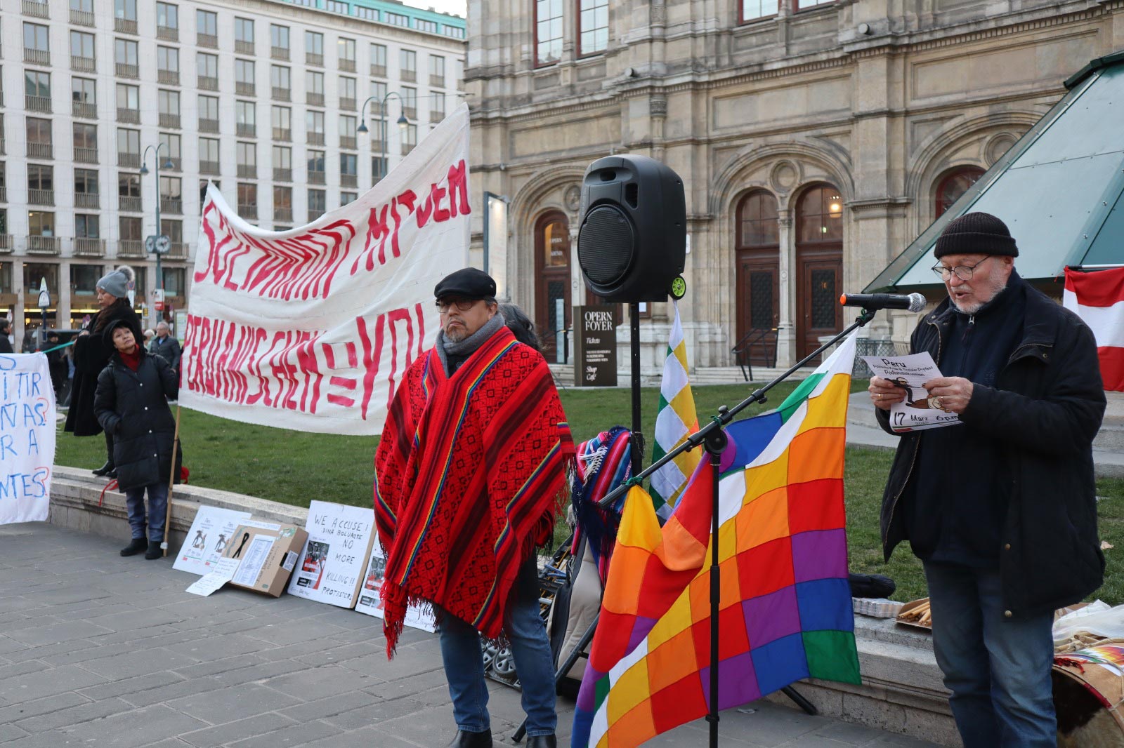 Solidaridad con el pueblo peruano. Foto: Rodrigo Sarmiento y Walter Lingán.