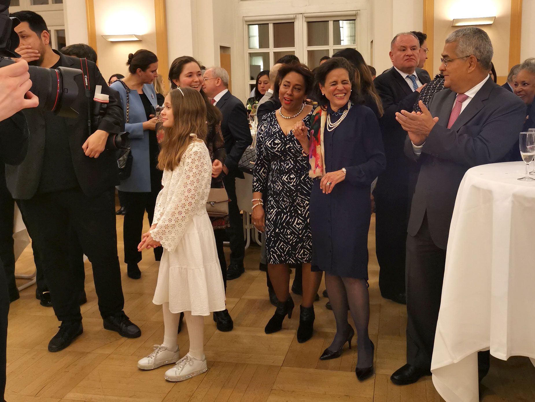 Pura alegría en la celebración. Foto: CulturaLatina