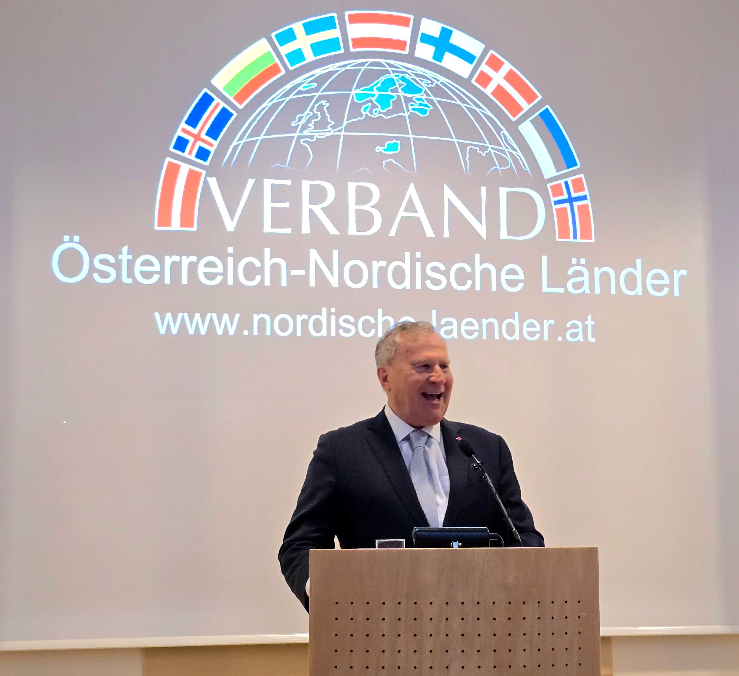 Anerkennungspreis für Elīna Garanča vom Verband Österreich–Nordische Länder. Foto: CulturaLatina.