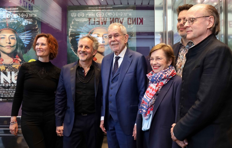 Anita Ladkani, Richard Ladkani, Bundespräsident Alexander Van der Bellen und First Lady Doris Schmidauer bei der Premiere des 10. Cine Latino Festivals in Wien.