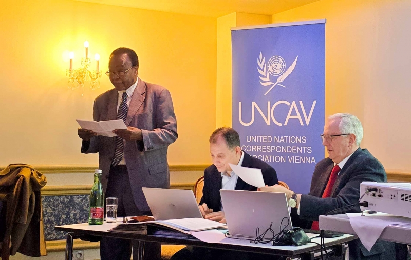 v.l.n.r.: Präsident der UNCAV: DI Abdalla Sharief; Vizepräsidenten der UNCAV: Dr. Alexander M. Lille und Dr. Josef Siegele