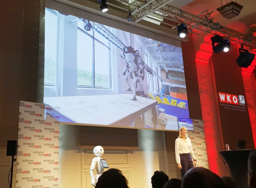 Kim Dressendörfer am  Tag der Marktkommunikation 2023.